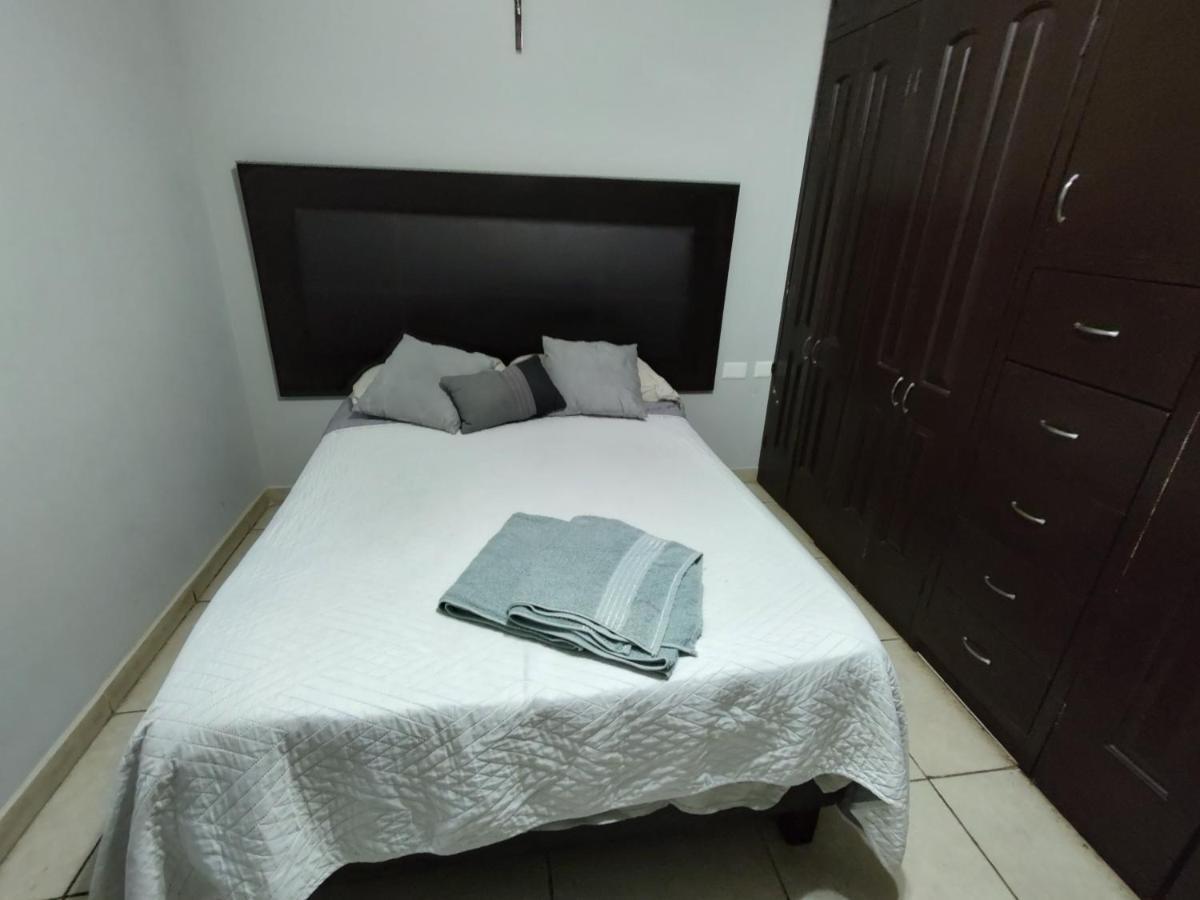 La Quinta Departamentos Apartman Hermosillo Kültér fotó
